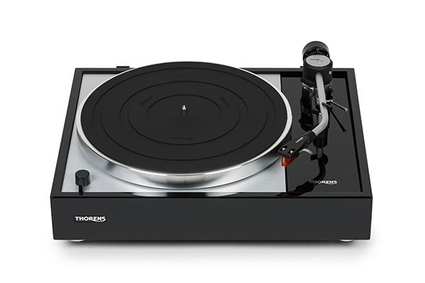  093024.apfeat.thorens1500table1.jpg