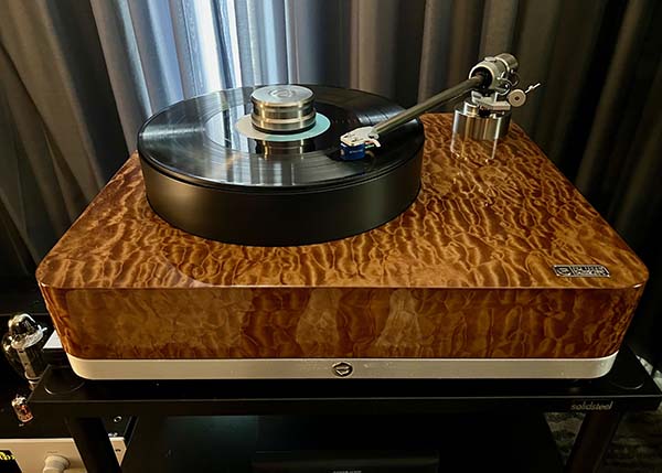  050325.axpona.PureFidelitySymphonyturntable1.jpg