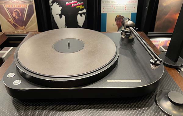  050525.axpona.ThalesTTTCompactIIturntable.jpg