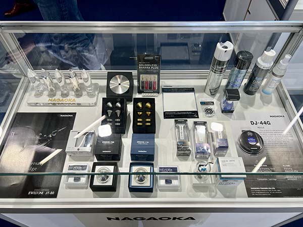 060225.apmunich.Nagaokaaccessories.jpg