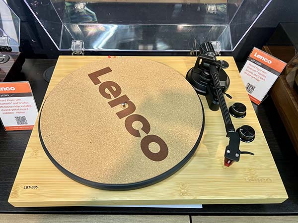  062425.apmunich.lencotable335bmbo.jpg